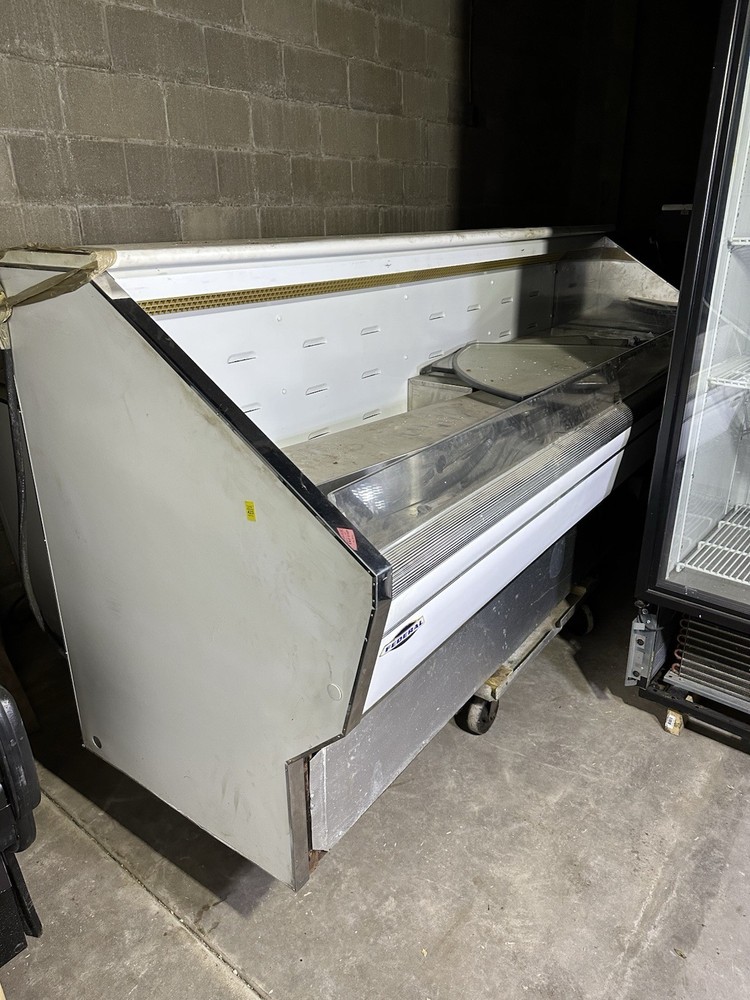 Federal 8 ft. Refrigerated Open Merchandiser with a new Compressor