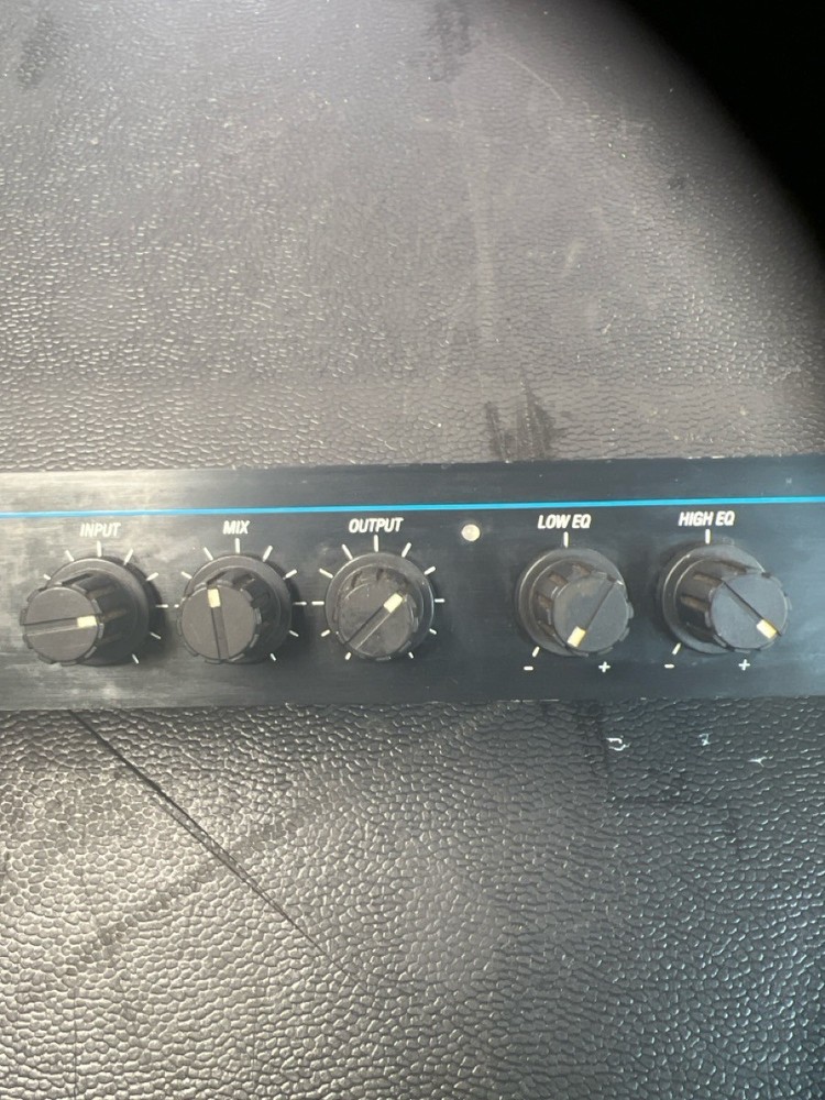 ALESIS MICROVERB 3 (PD7015528)