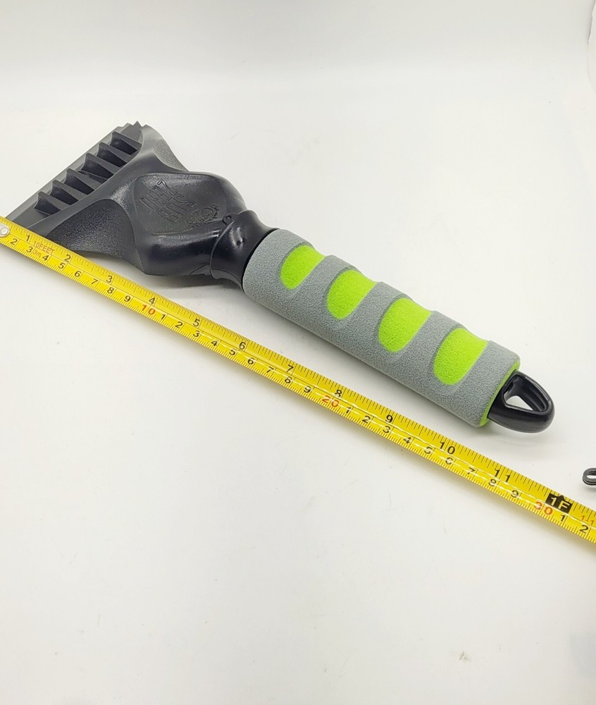 2 Pc Subzero Avalanche Window 11" Ice Scraper Comfort Grip Green
