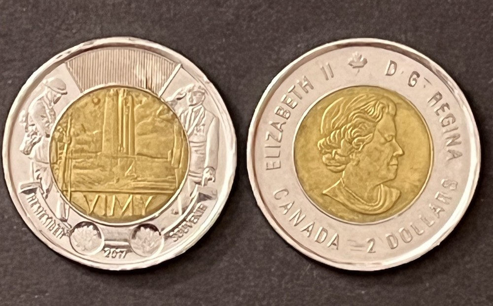 CANADA 2017 - $2 , Queen Elizabeth II / Remember VIMY, Circulation: 5,130,000