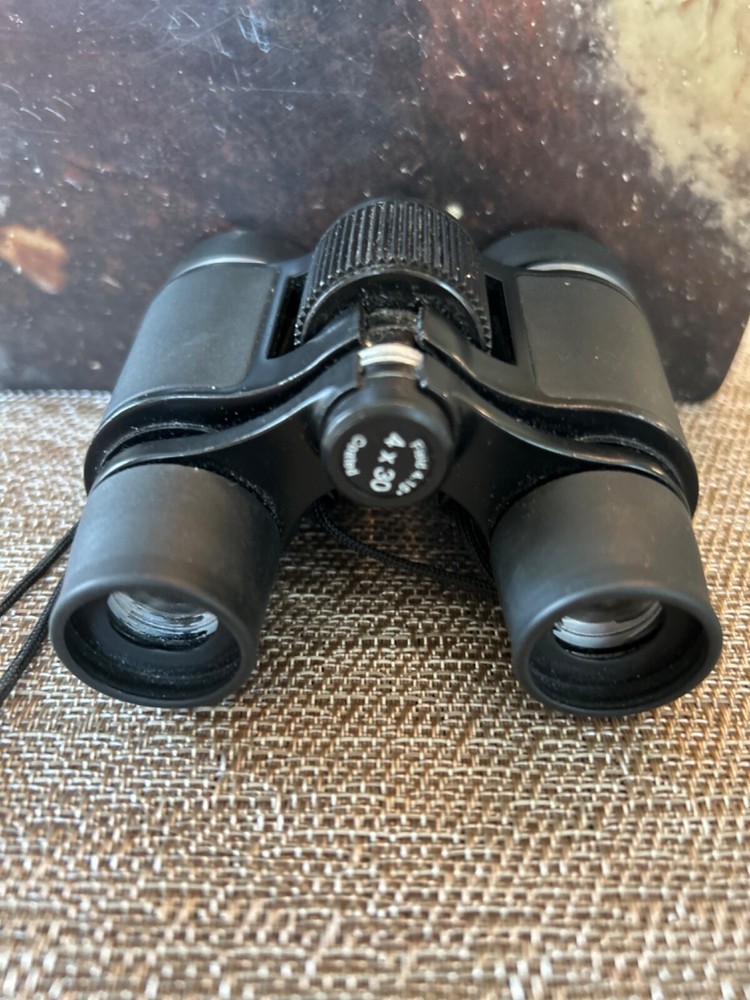Northwest Territory 4x30 Compact Binoculars 3 3/4 height 4 in wide