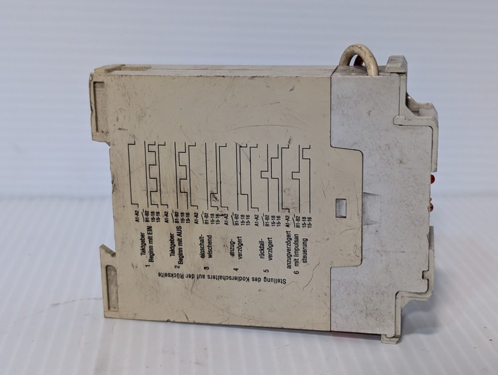 Dold MK7855.81/024 Multi-Function Time Delay Relay, 220VAC, .25SEC-640SEC