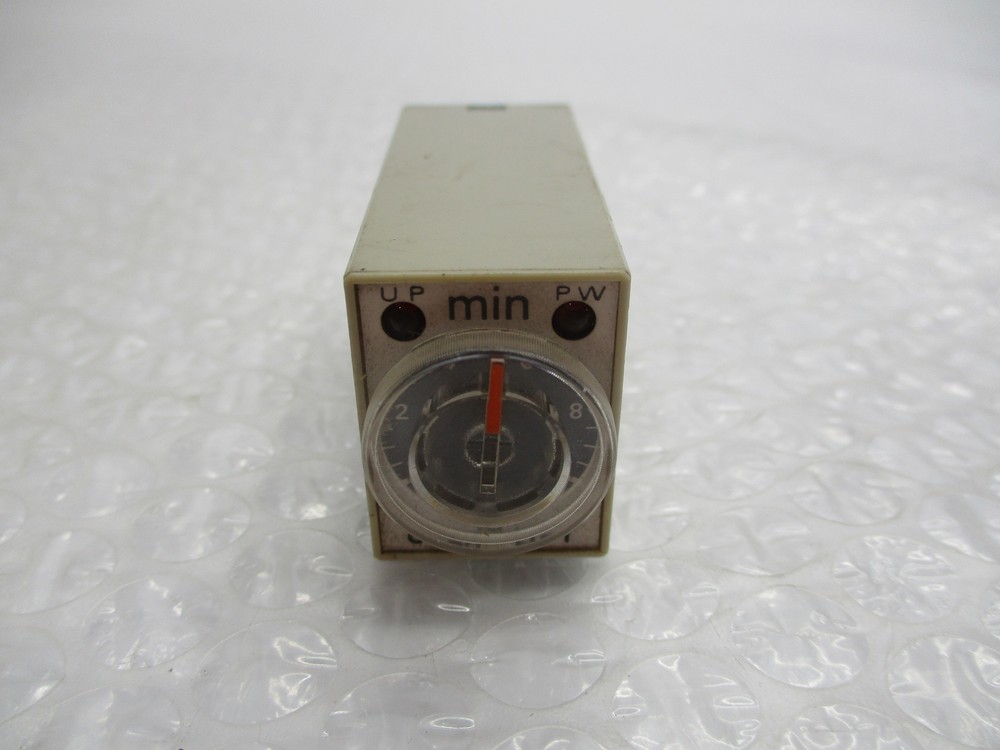 OMRON H3Y-2 TIMER NSNP