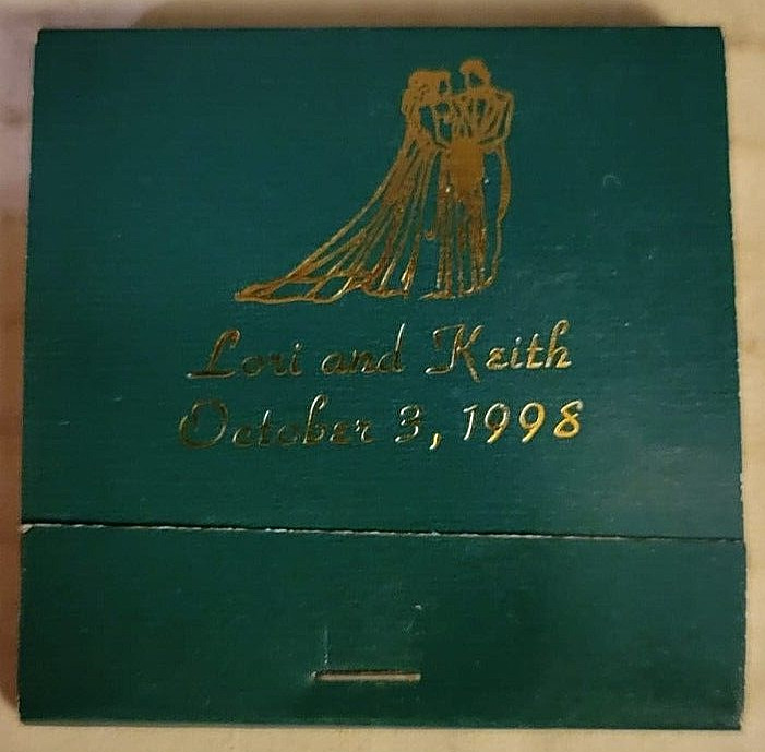 Cigarette rolling papers Lori & Keith October 3 1998 Rare Unique Weird