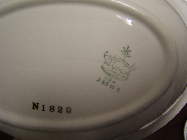 Homer Laughlin Eggshell Nautilus, Leaf & Tiny Flowers 59 Pieces Dinnerware