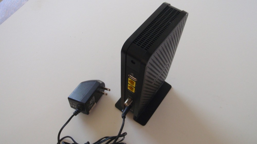 Neatgear c3700 N600 modem Router