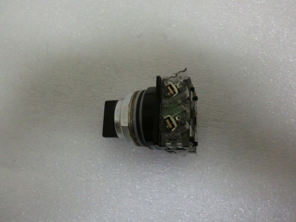 Turn Knob Selector Switch CR104P NEMA 600A