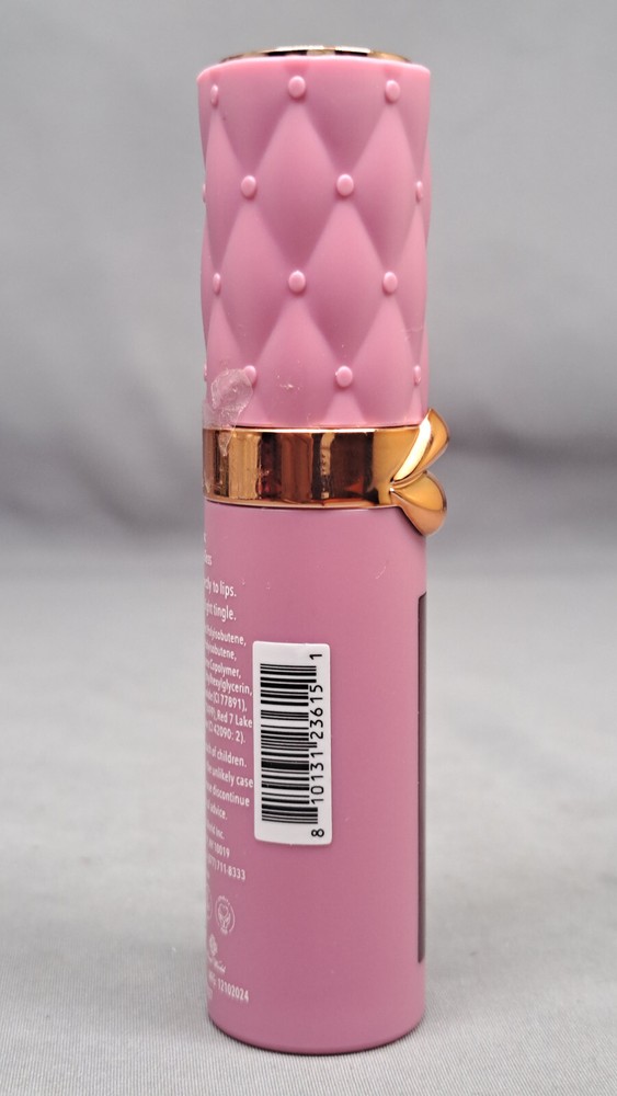 Strawerry Plumping Lip Gloss 0.14oz