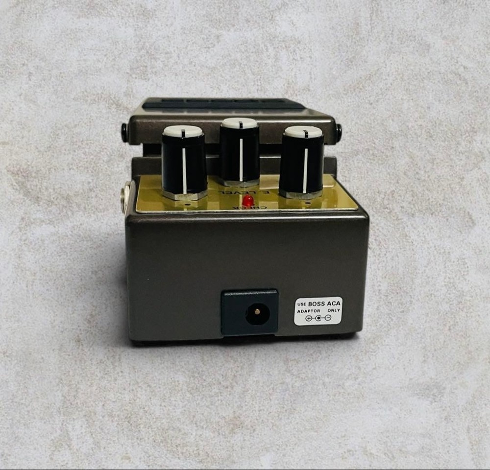 BOSS CE-2B Bass Chorus Effects Pedal