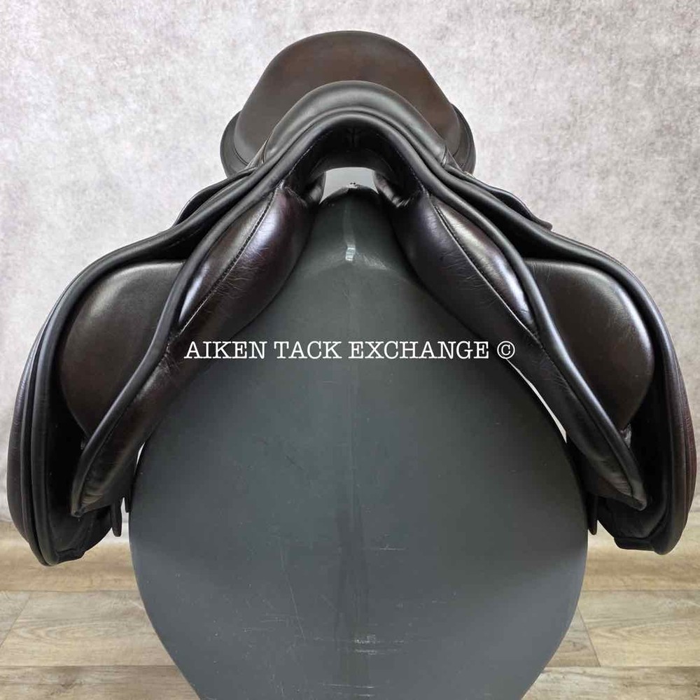 2017 County Solution Jump Saddle, 17.5" Seat, Narrow Tree (Read Description)