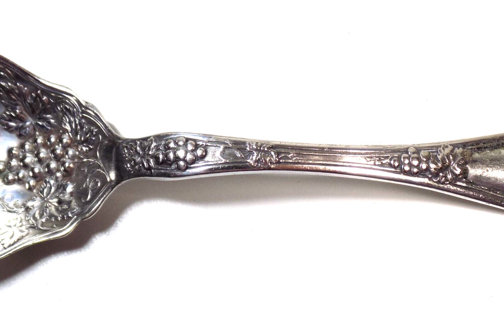 Wm Roger & Son AA Antique Sugar Nutshell Grape Pattern Silverplated Spoon