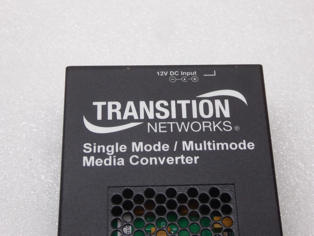 Transition Networks F-SM-MM-05 Single Mode / Multimode Media Converter