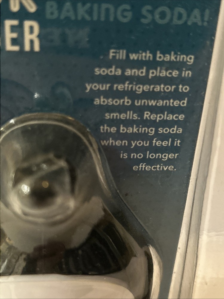 Charming Chill Bill Baking Soda Fridge Deodorizer – Penguin Odor Eliminator