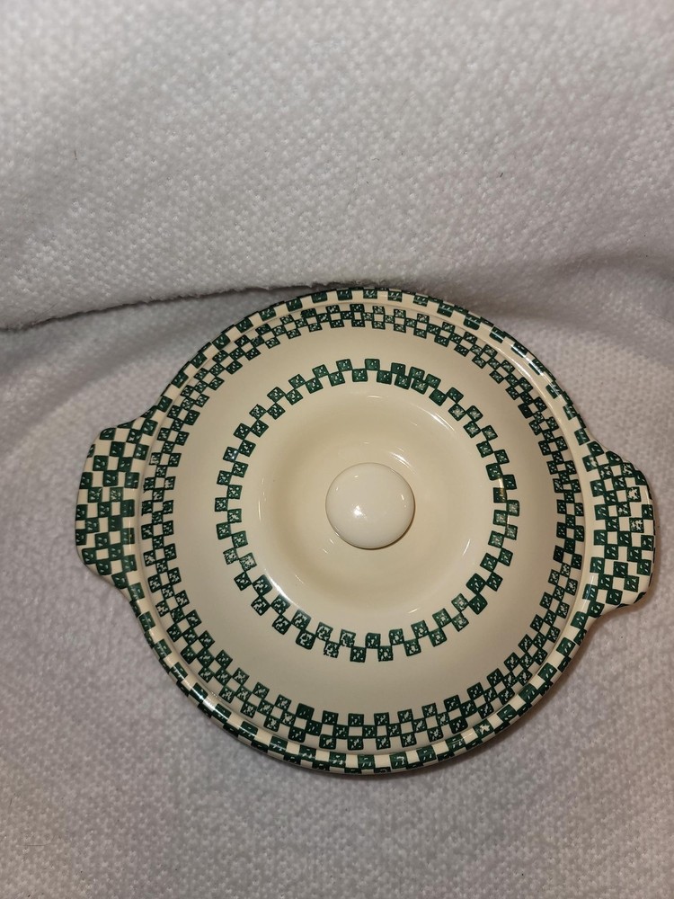 Vintage Casserole Dish With Apple/Checkered Design