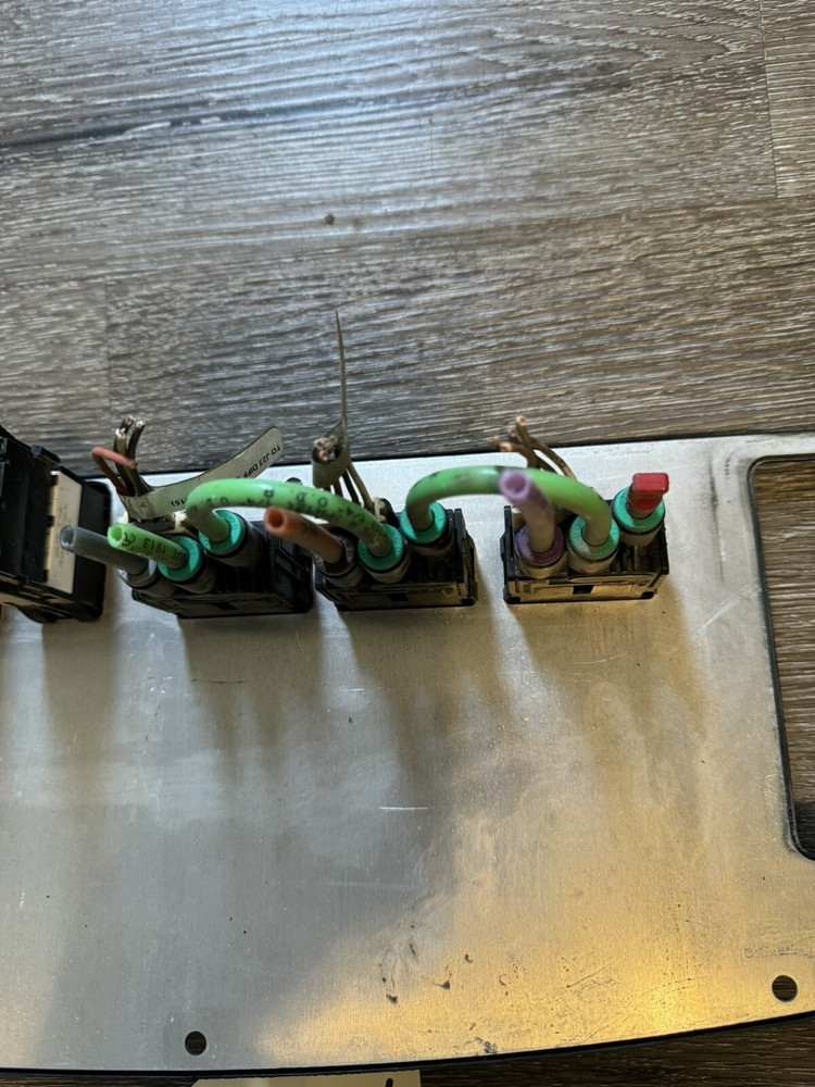 Peterbilt Dash Switch Panel - P/N: S64-6083M01-430