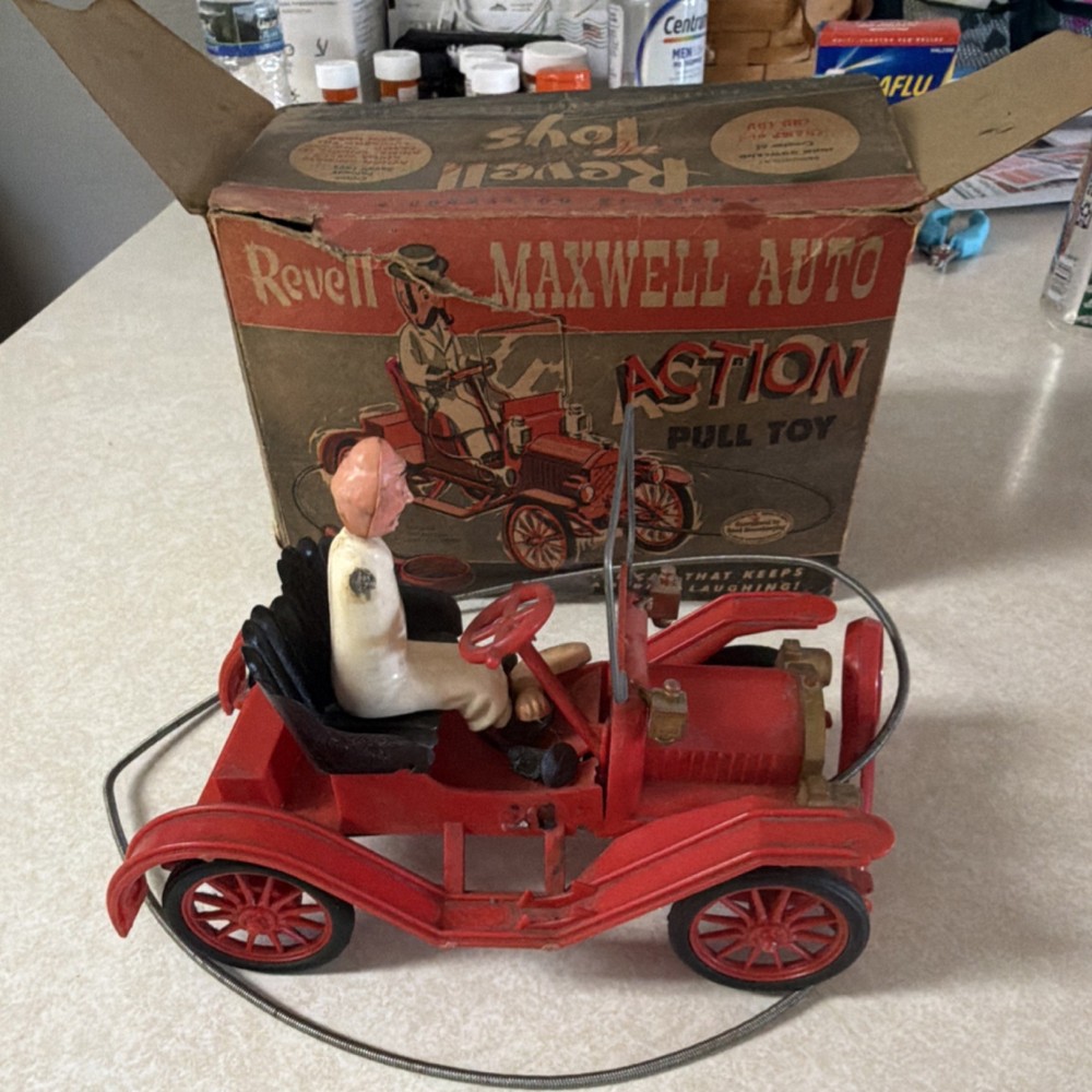 Revell Maxwell Auto Action Pull Toy Vintage with Original Box