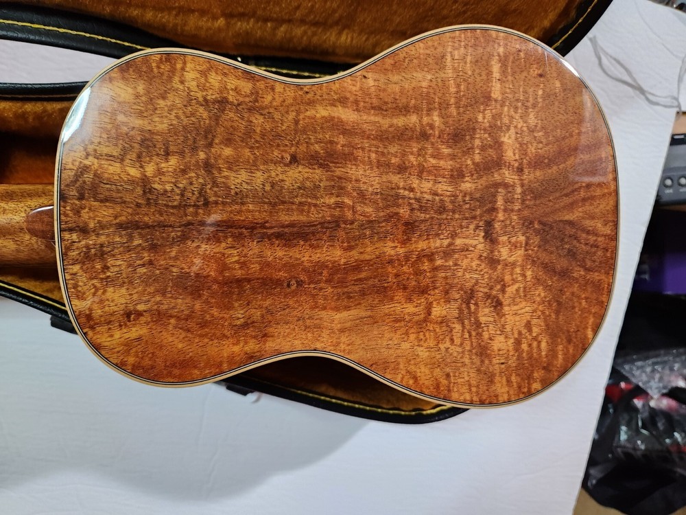 Big Island Ukulele Soprano Mint