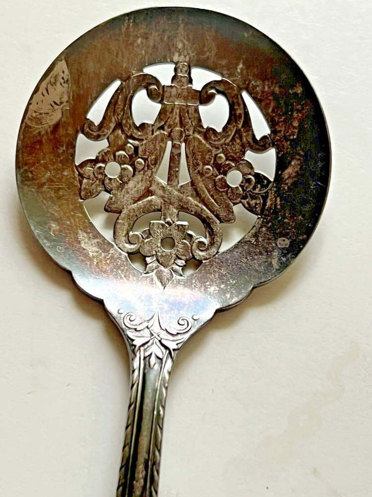 Community Plate RENDEZVOUS Pattern Bonbon or Nut Server Silverplate Spoon
