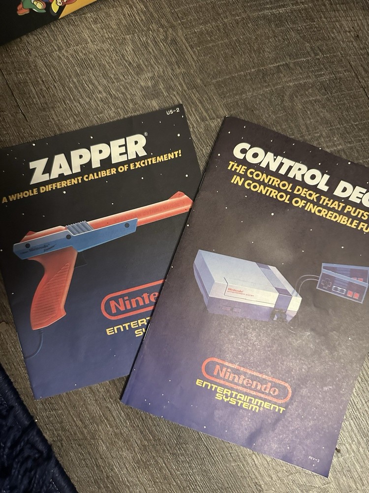 Nintendo NES Gray w/ multiple games