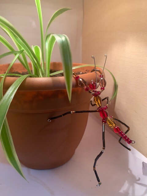 Handmade bead and wire Red praying mantis