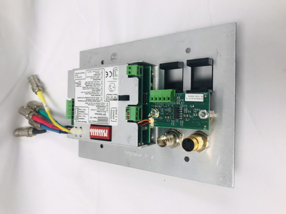 EXTRON RGB 474xi Two Input Architectural Interface