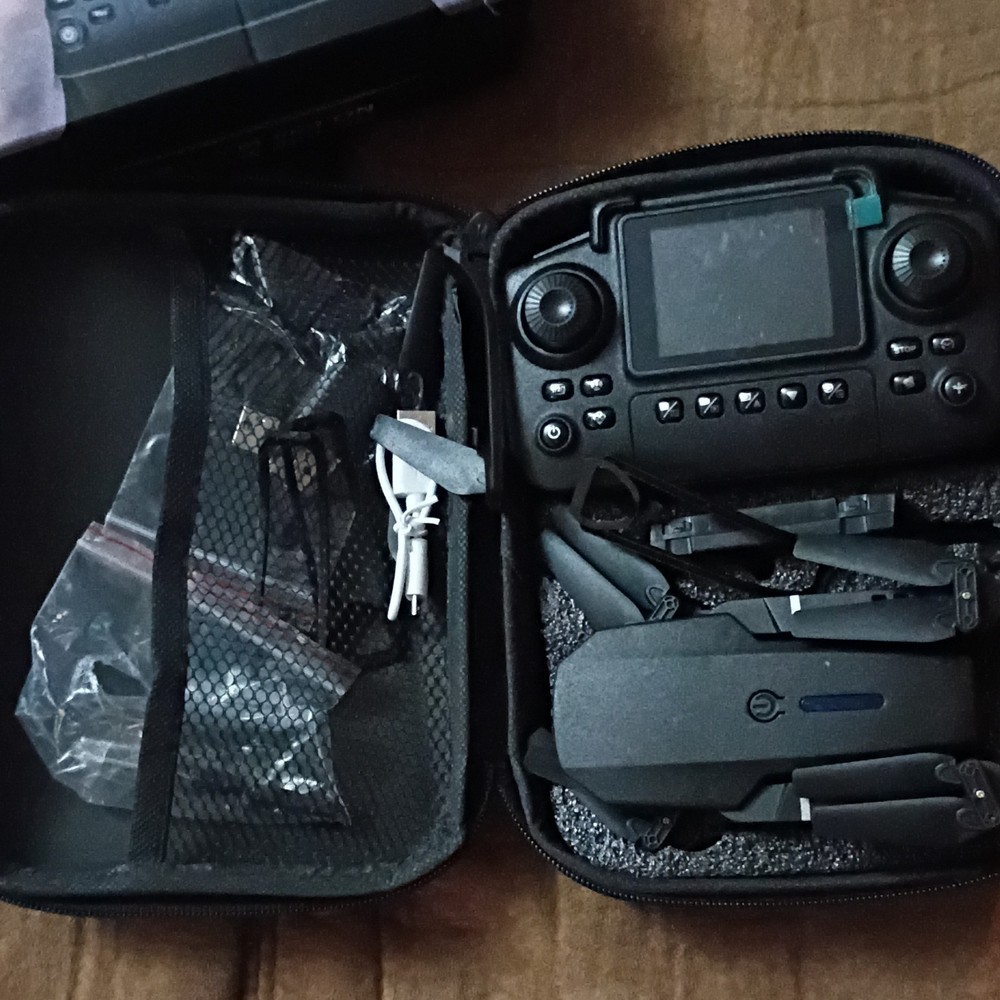 E Series E88/E99 Quadcopter Drone Dual Camera Screen Display RC Black