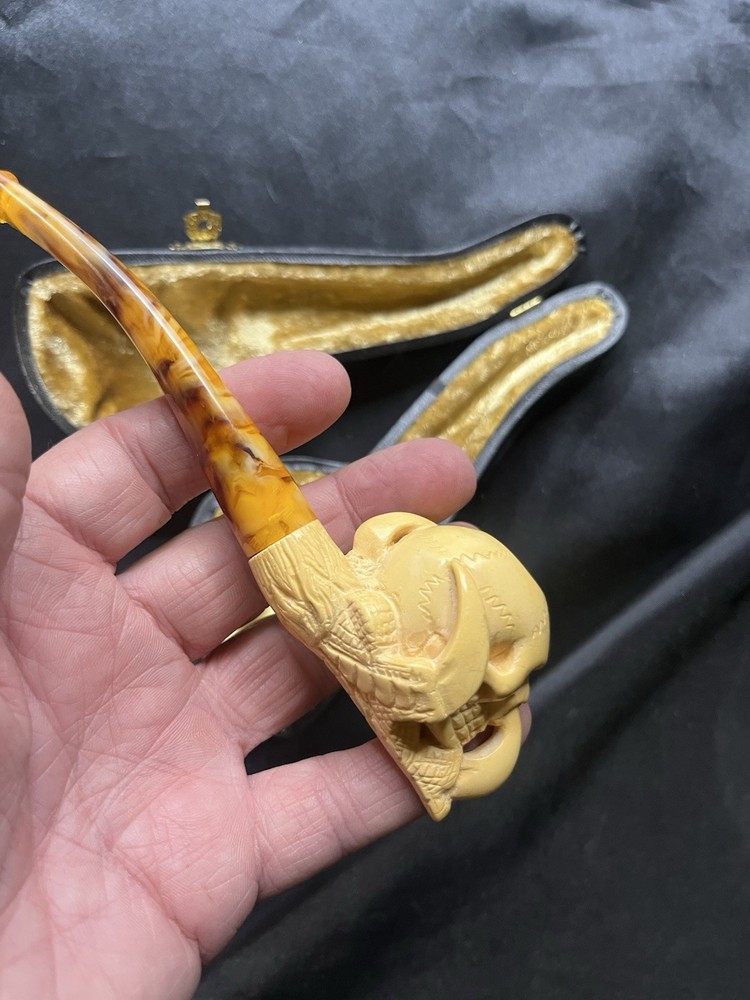 VINTAGE MEERSCHAUM SKULL PIPE