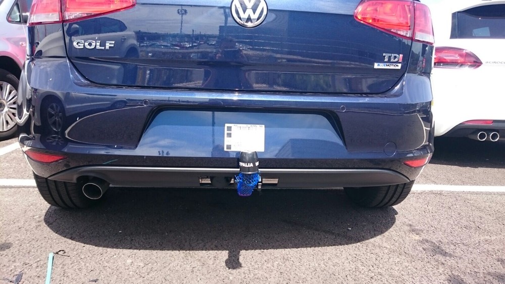 Tow bar supplied and fitted (northwest only) Mercedes