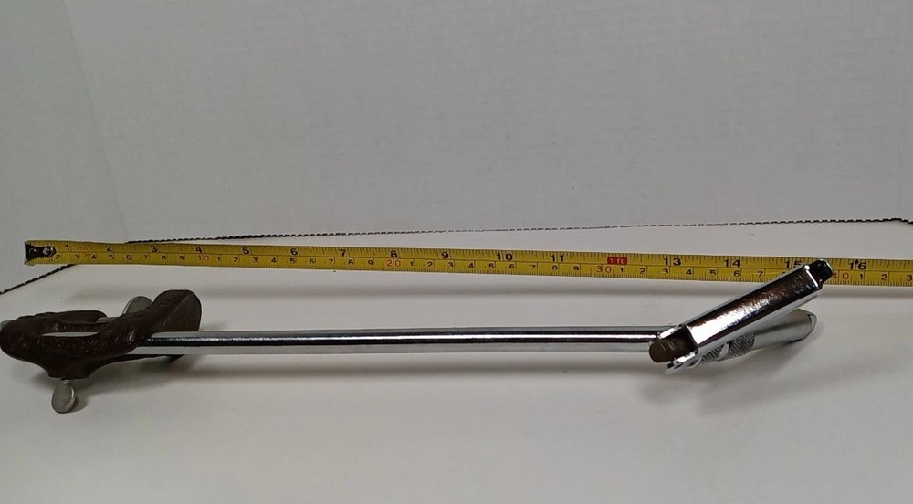 Herter's Fly Tying Vise No. 9