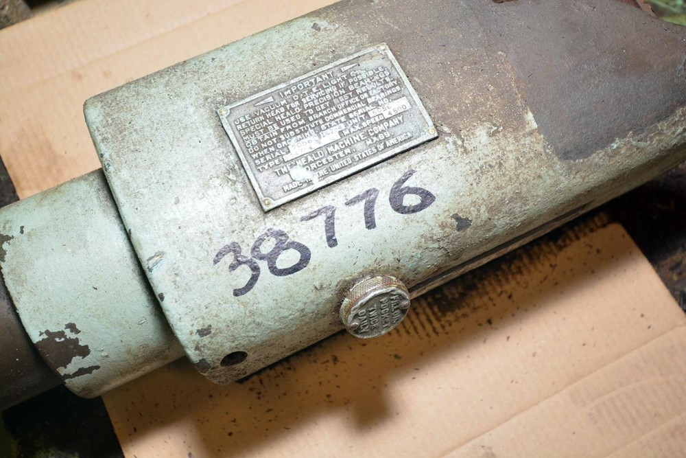 Heald Red Head Spindle (Inv.38776)