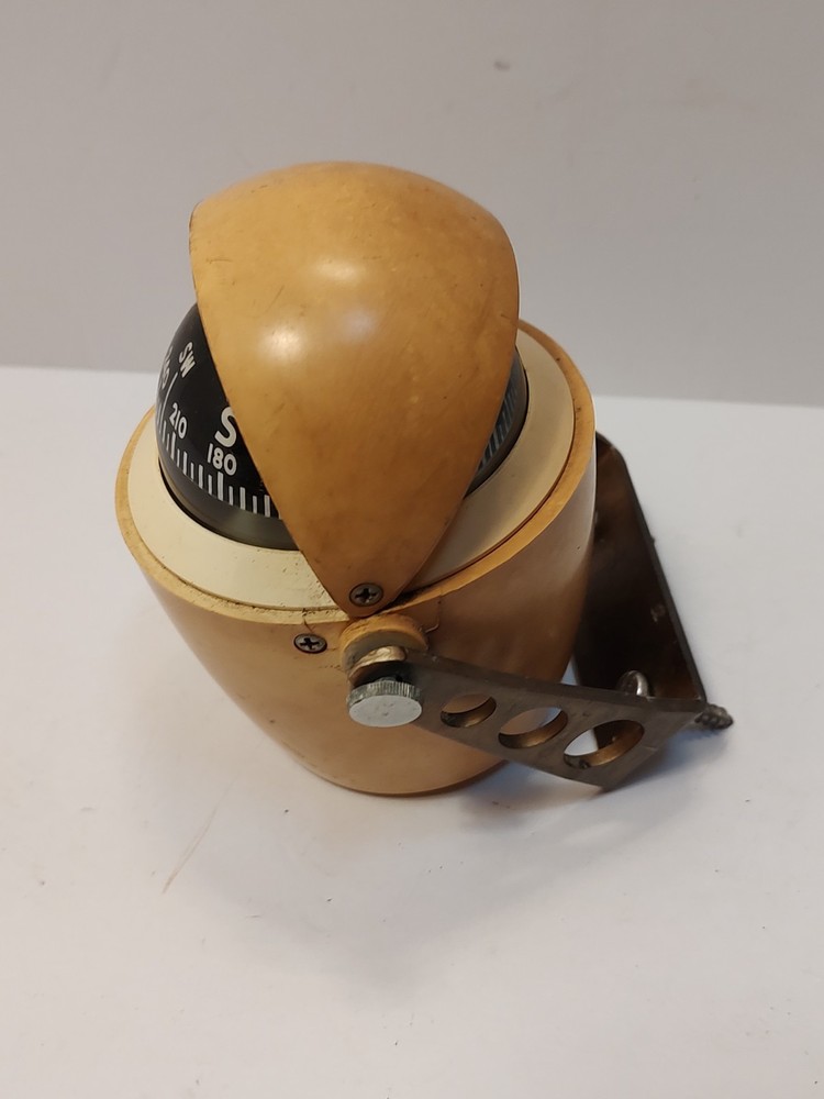 Vintage AIRGUIDE Mountable Compass Chicago