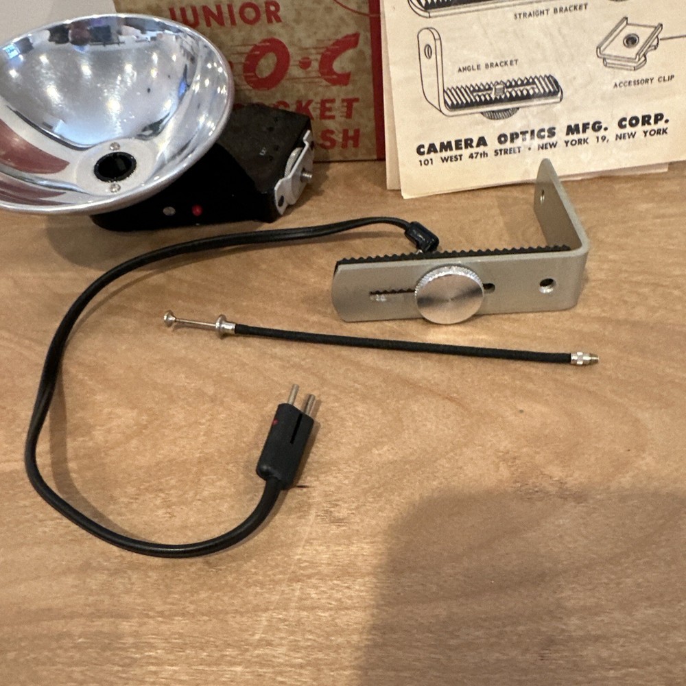 Vintage Camera ''JUNIOR C.O.C POCKET FLASH”