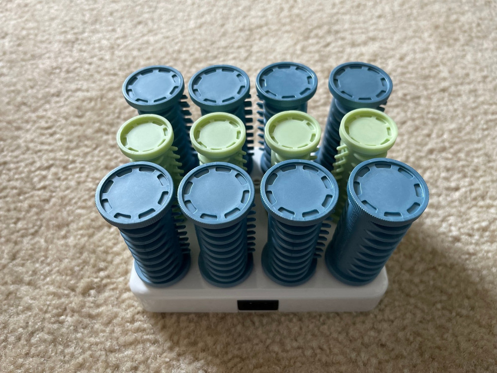 CONAIR Instant Heat Compact Styling Setter 12 Multi-Size Rollers With Pins