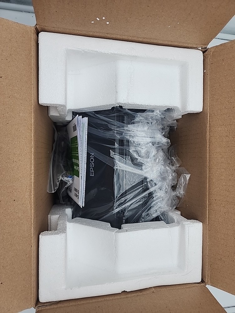 Epson WorkForce ES-500W II Wireless Duplex Document Scanner Open Box Complete