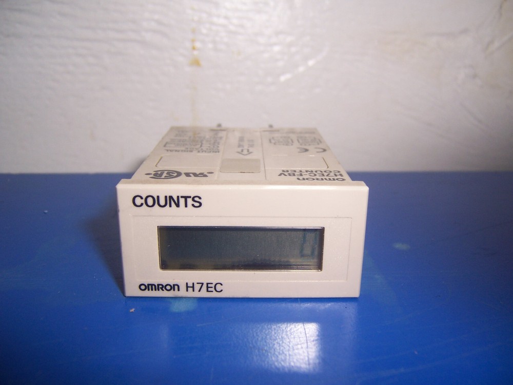 13990 Omron H7EC-FBV Counter
