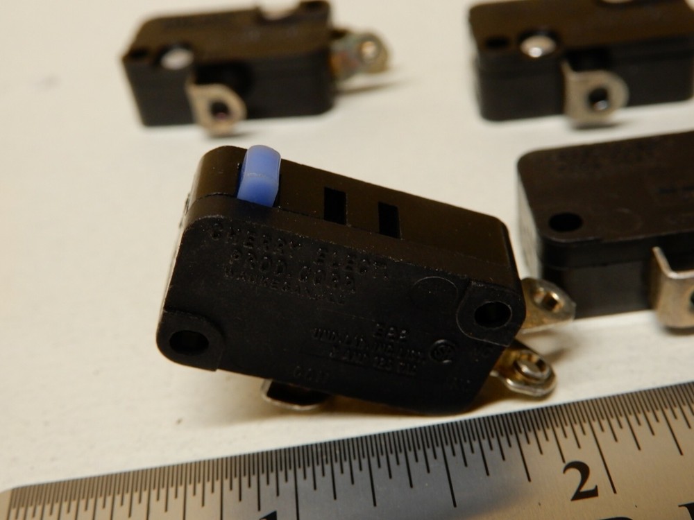 Cherry E22 Microswitches Quantity 20 NOS