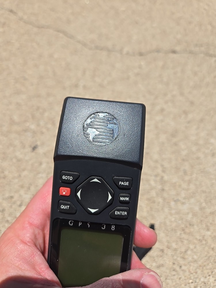 Garmin GPS 38 Handheld Hiking Geocaching Personal Navigation Device, TESTED!