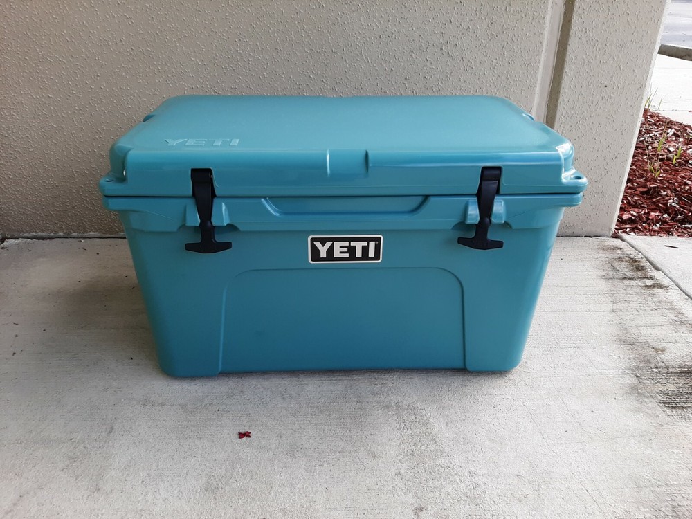Yeti Tundra 45 Cooler