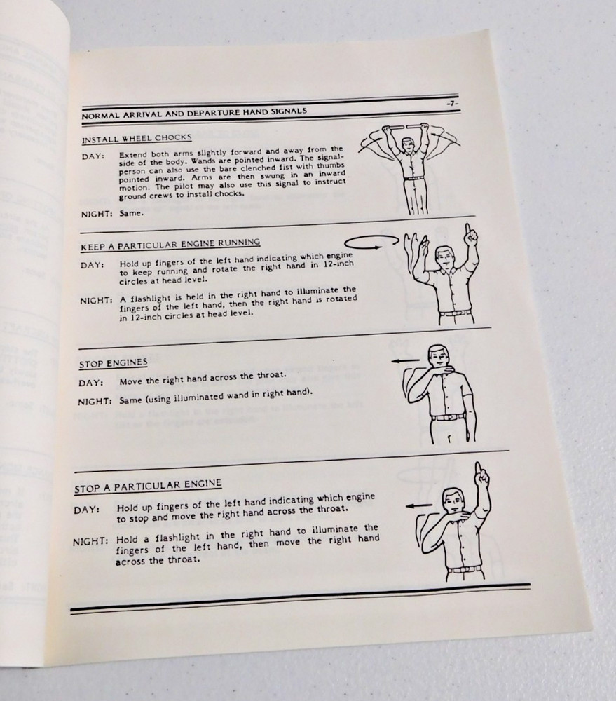 CONTINENTAL AIRLINES CUSTOMER SERVICER TRAINING A GUIDE TO HAND SIGNALS WORKBOOK