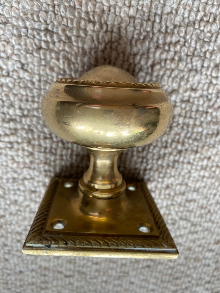 SINGLE Solid Heavy vintage old retro  brass  style door handle