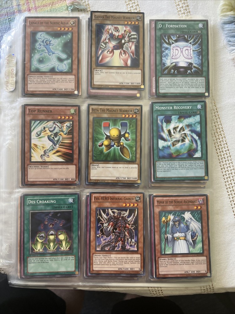 🔥🔥🔥🔥Yugioh 10 Page Binder Collection