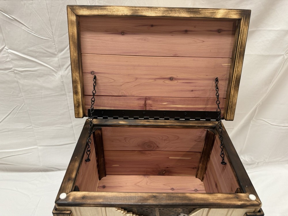 Cedar Lined Eagle Keepsake Storage Stash Box Chest With Pine