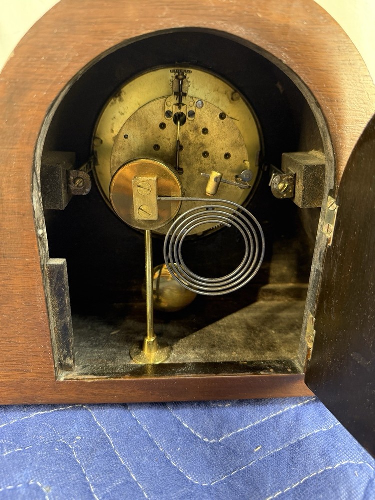 Antique Seth Thomas Wood Chiming Mantel Clock