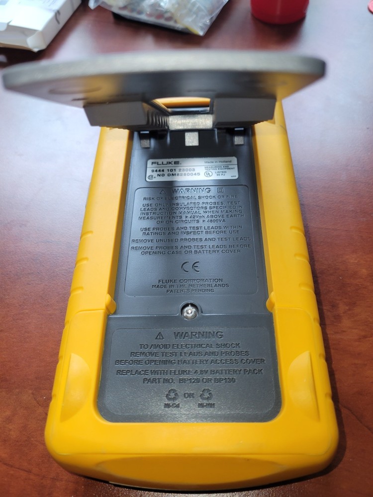 Fluke 123 Industrial Scopemeter