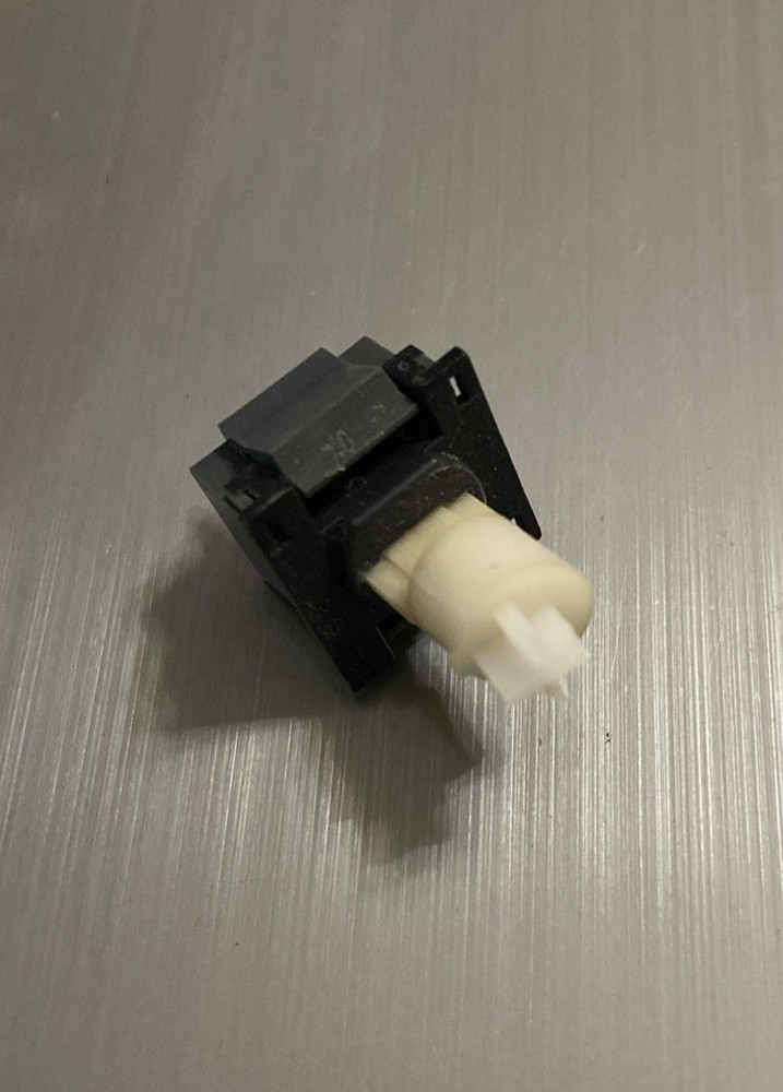 APPLE II, II+ Alps Short Stem Key-switch w/adapter