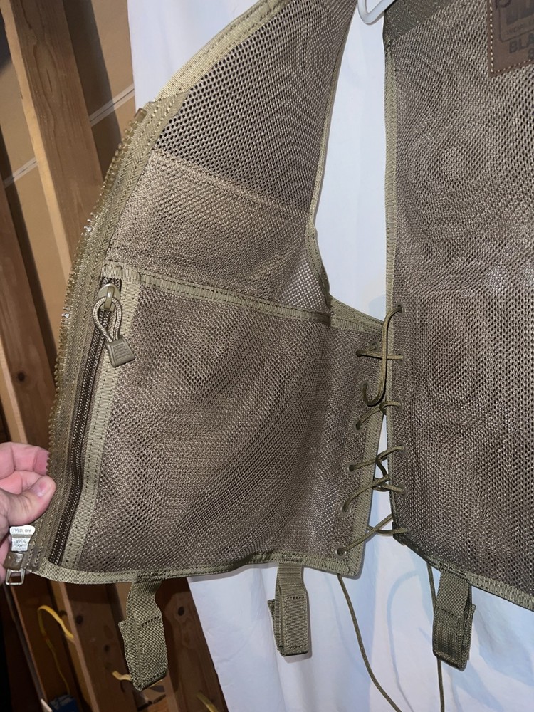 BlackHawk Tactical Vest – Combat Load Carrier, Tan EXCELLENT