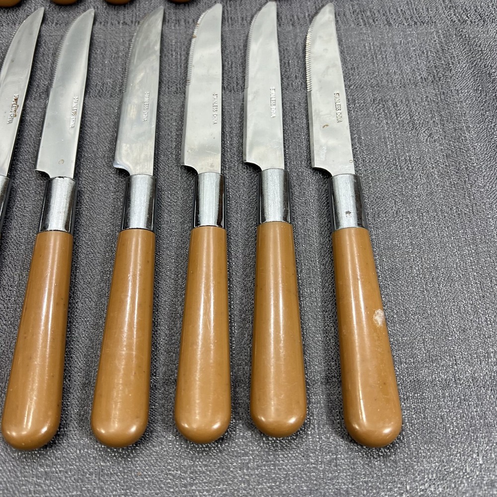 Vintage 20 Piece Butterscotch/Brown Plastic Handles Stainless Flatware
