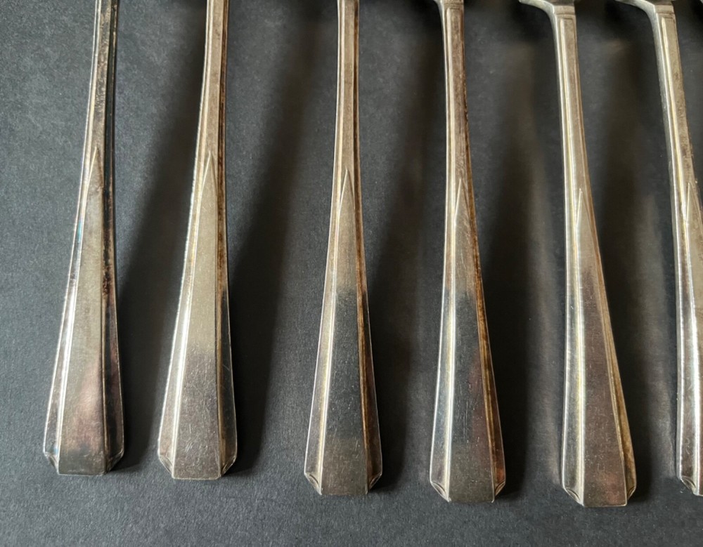 Roberts & Belk Romney Plate Silverplate PLAIN PINE design forks 12 pcs.