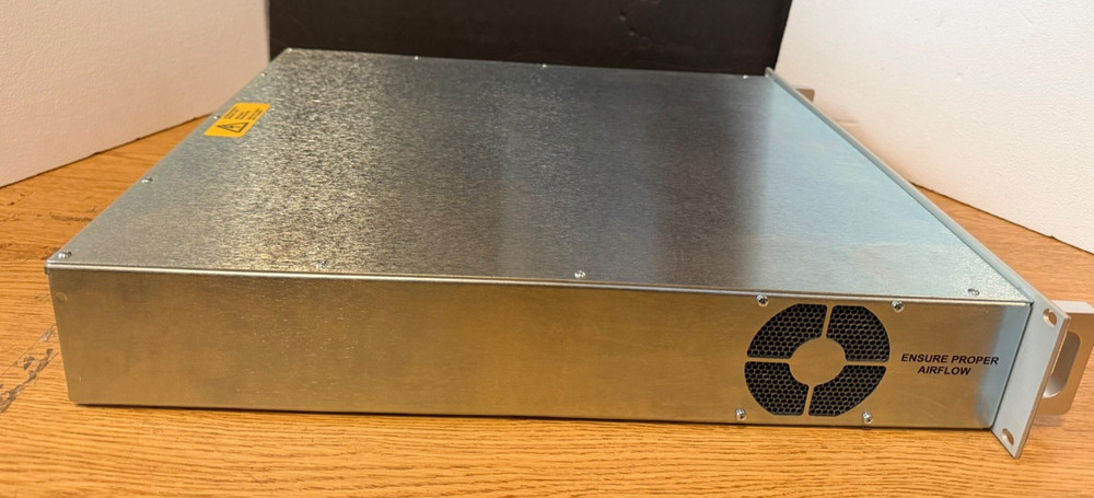 AS IS POWERS ON AE Advanced Energy Cesar RF Power Generator 64000035