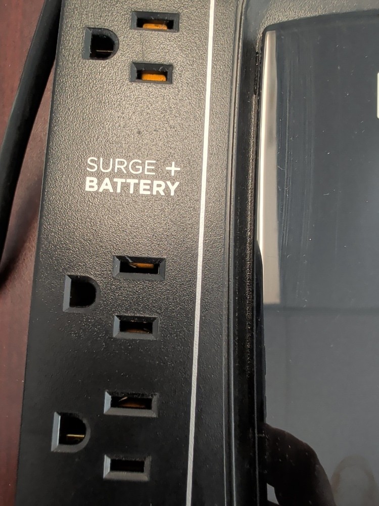 WBox Technologies 825VA AVR Battery Backup Surge Protector 11 Socket Input